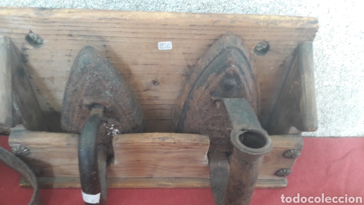 Antig&uuml;edades: Juego planchas con soporte - Foto 1
