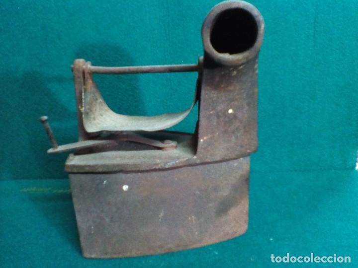 Antig&uuml;edades: PLANCHA ANTIGUA DE CARBON - Foto 9