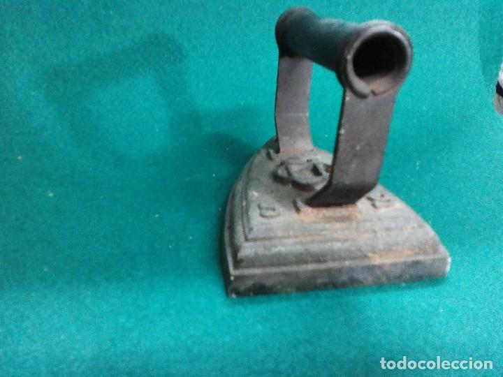 Antig&uuml;edades: PLANCHA ANTIGUA DE HIERRO N&ordm; 5 - Foto 4