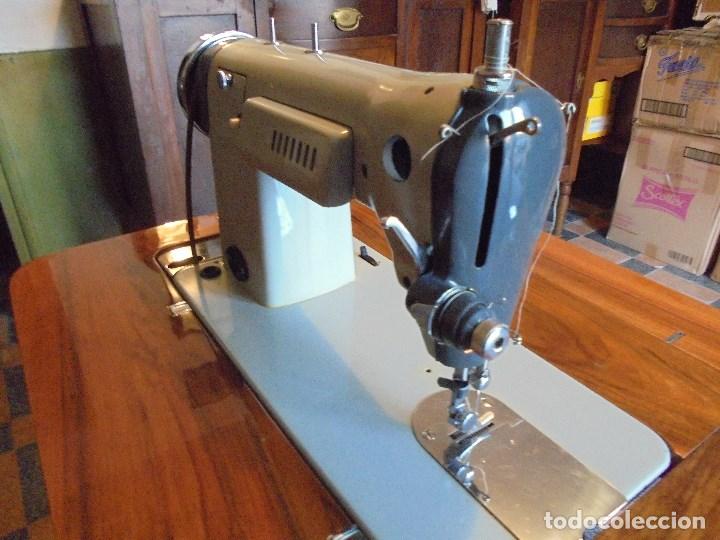 Antig&uuml;edades: MAQUINA DE COSER ALFA - FUNCIONANDO Y COMO NUEVA - Foto 7