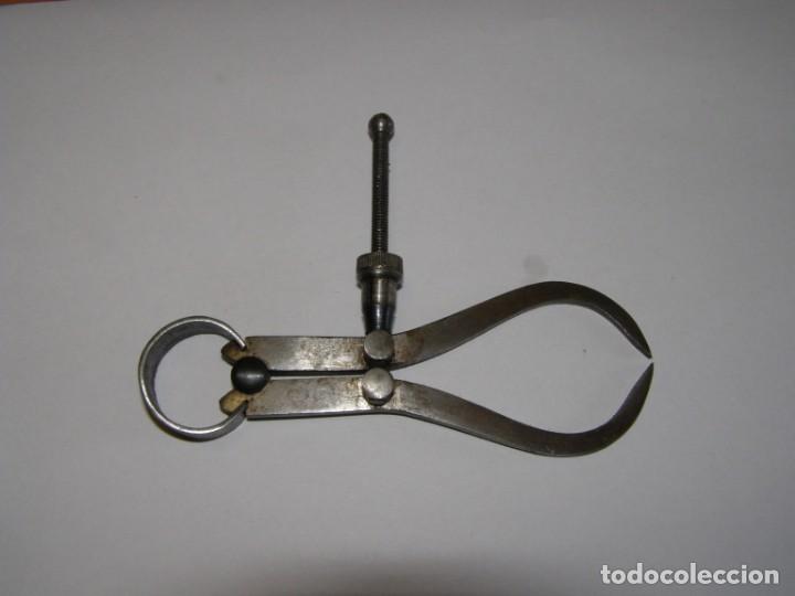 Antig&uuml;edades: Compas de taller, A&ntilde;os 40. N&ordm; 2. - Foto 1