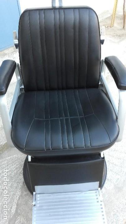 Antig&uuml;edades: Antig&uuml;o Sill&oacute;n de Barbero - Foto 4