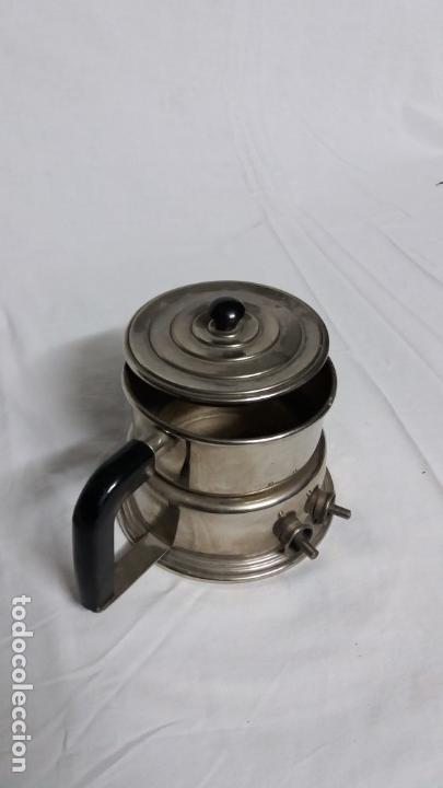 Antig&uuml;edades: CAFETERA ELECTRICA ART DECO DE LATON CROMADO - Foto 2