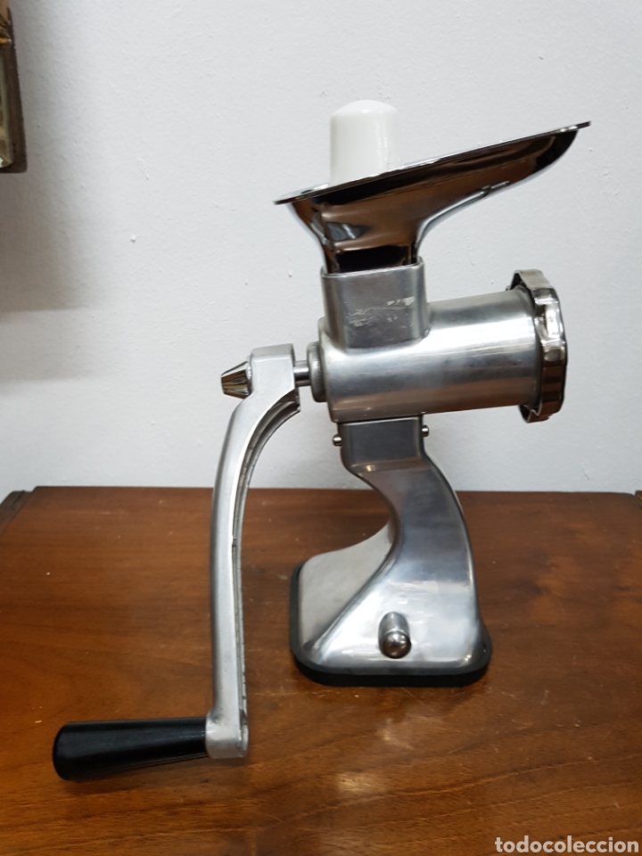 Antig&uuml;edades: Picadora de carne vintage Bermar E - Foto 1