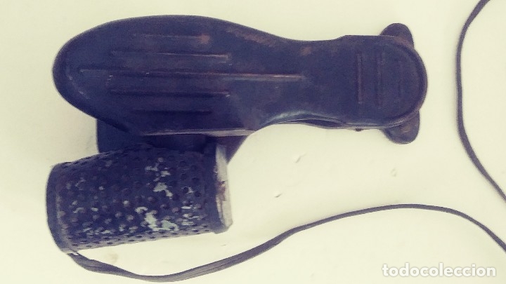 Antig&uuml;edades: Antiguo pedal electrico de hierro - Foto 10