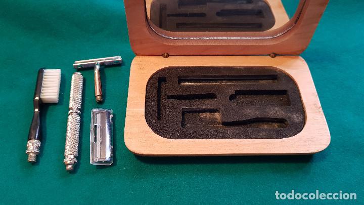 Antig&uuml;edades: CAJA DE MADERA CON MAQUINILLA Y CEPILLO - Foto 5