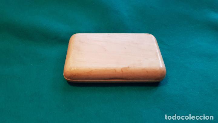 Antig&uuml;edades: CAJA DE MADERA CON MAQUINILLA Y CEPILLO - Foto 6