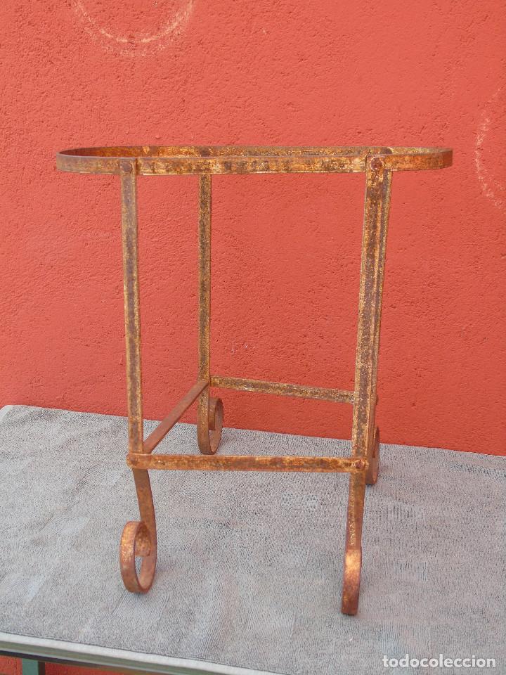 Antig&uuml;edades: ANTIGUO SOPORTE DE HIERRO PARA BACINILLA. - Foto 7