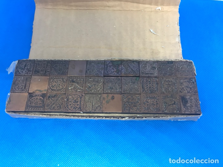 Antig&uuml;edades: Juego de letras capitulares - Foto 2