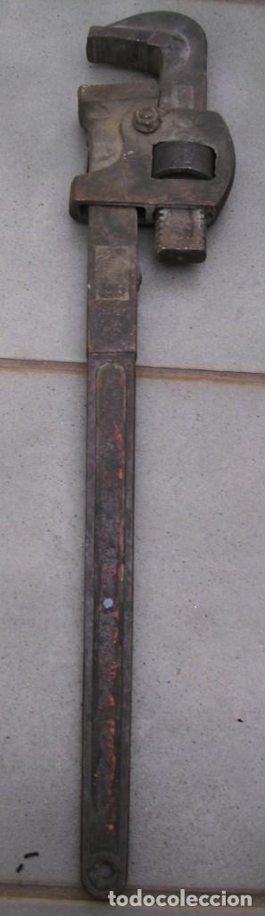 Antig&uuml;edades: llave inglesa enorme, 59cm aprox, 3,4kg aprox - Foto 1