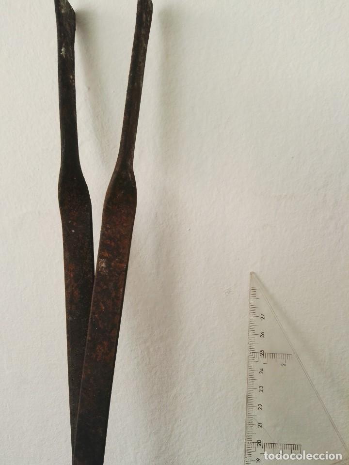 Antig&uuml;edades: Pinzas de Forja de hierro antiguas - Foto 2