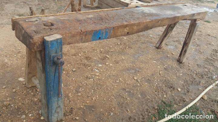 Antig&uuml;edades: Banco de carpinter&iacute;a de encina muy r&uacute;stico - Foto 3