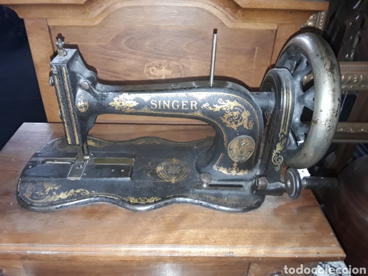 Antigüedades: Maquina de coser Singer - Foto 1 - 139636209