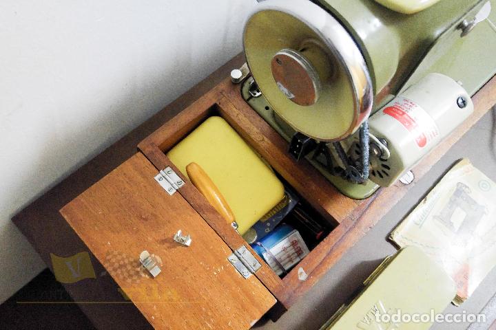 Antig&uuml;edades: M&aacute;quina de coser Alfamatic 103 - Foto 11