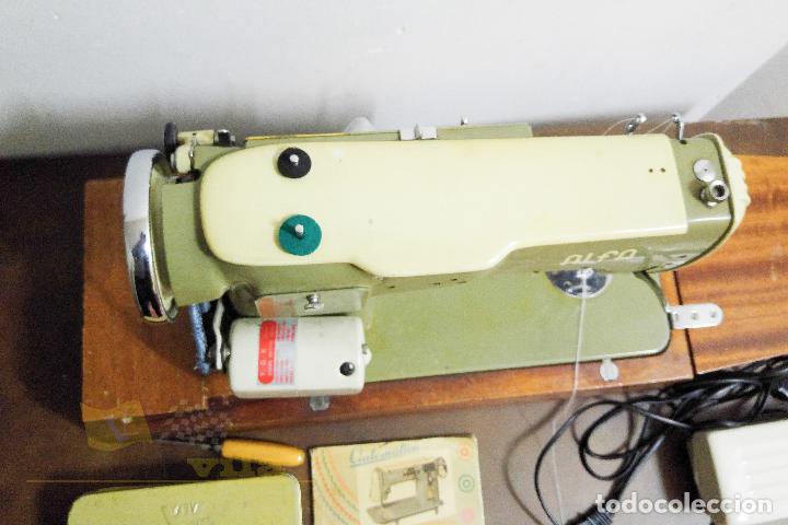 Antig&uuml;edades: M&aacute;quina de coser Alfamatic 103 - Foto 13