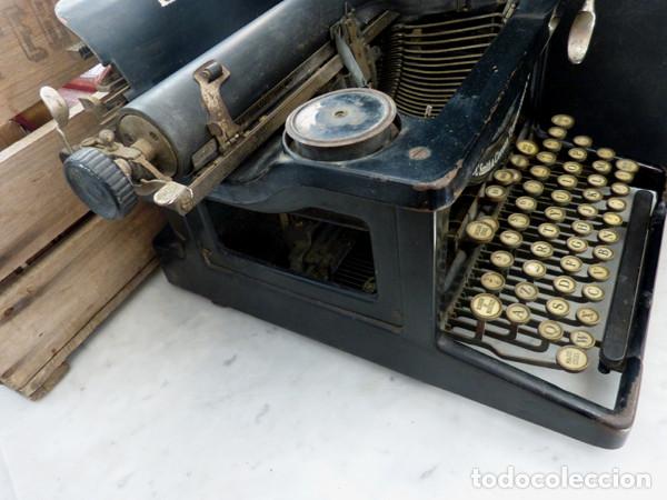 Antig&uuml;edades: M&aacute;quina de escribir LC Smith 8 - Foto 2