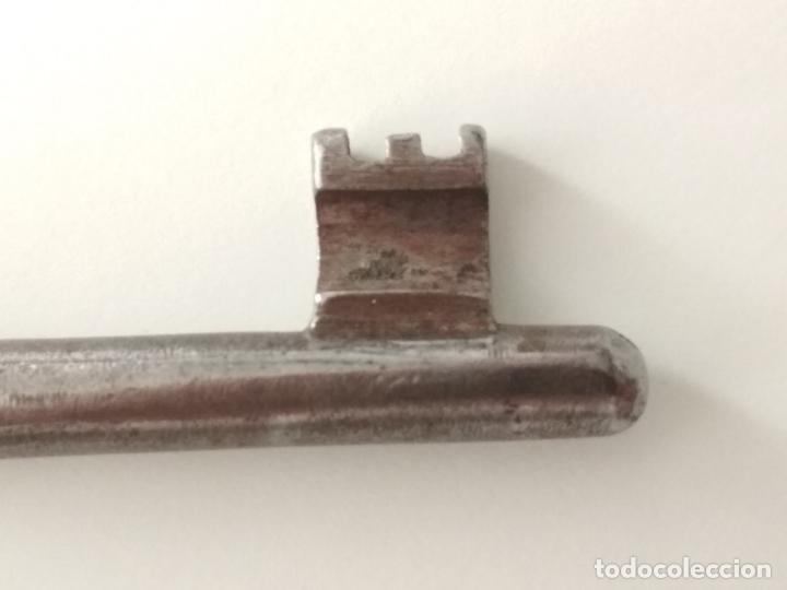Antig&uuml;edades: PEQUE&Ntilde;A LLAVE DE FORJA, MACIZA, 7 CM LARGO - Foto 3