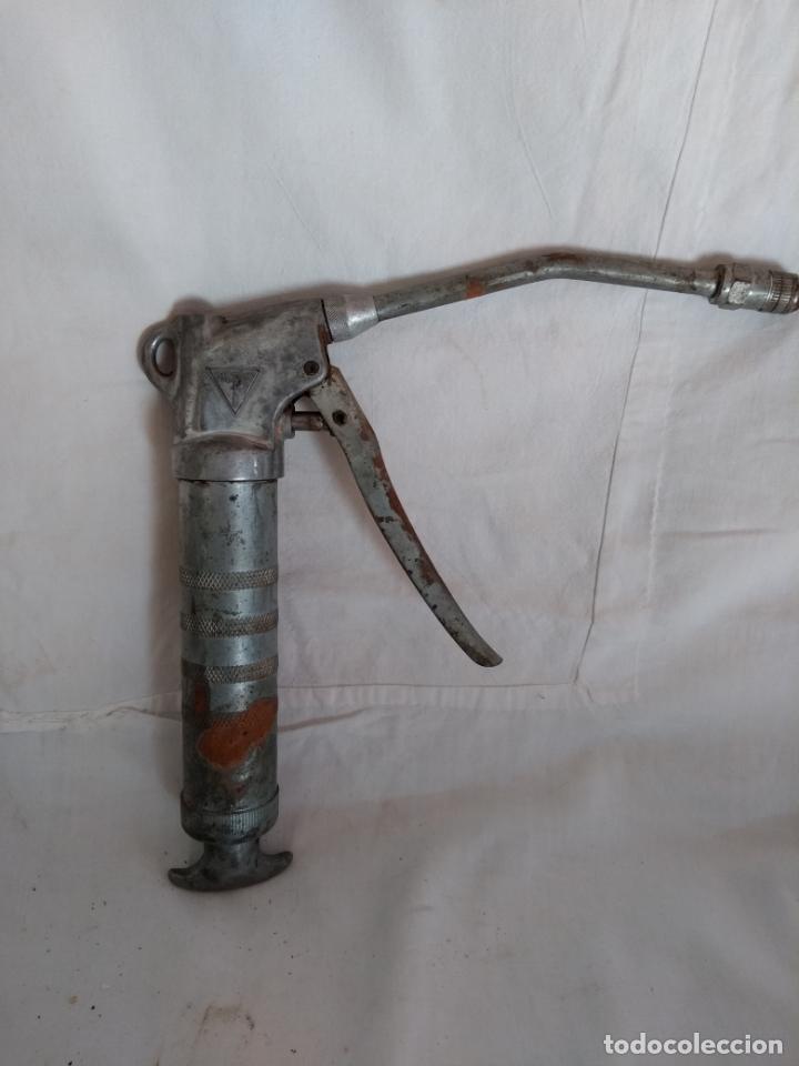 Antig&uuml;edades: Engrasador MDM o MPM - Foto 1
