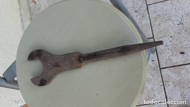 Antig&uuml;edades: Llave del 38 - Foto 2