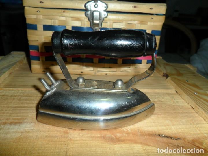 Antig&uuml;edades: PLANCHA PEQUE&Ntilde;A ELECTRICA - Foto 4
