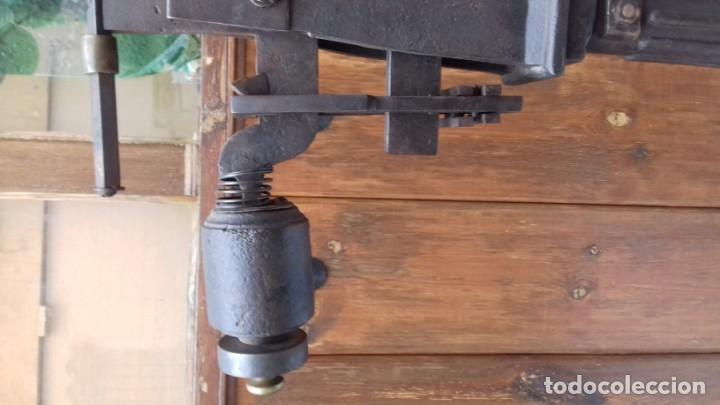 Antig&uuml;edades: B&aacute;scula de farmacia inglesa - Foto 1