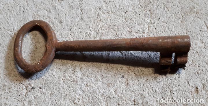 Antig&uuml;edades: Llave de 11 cm - Foto 1