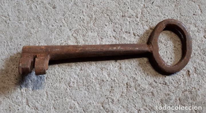 Antig&uuml;edades: Llave de 11 cm - Foto 2