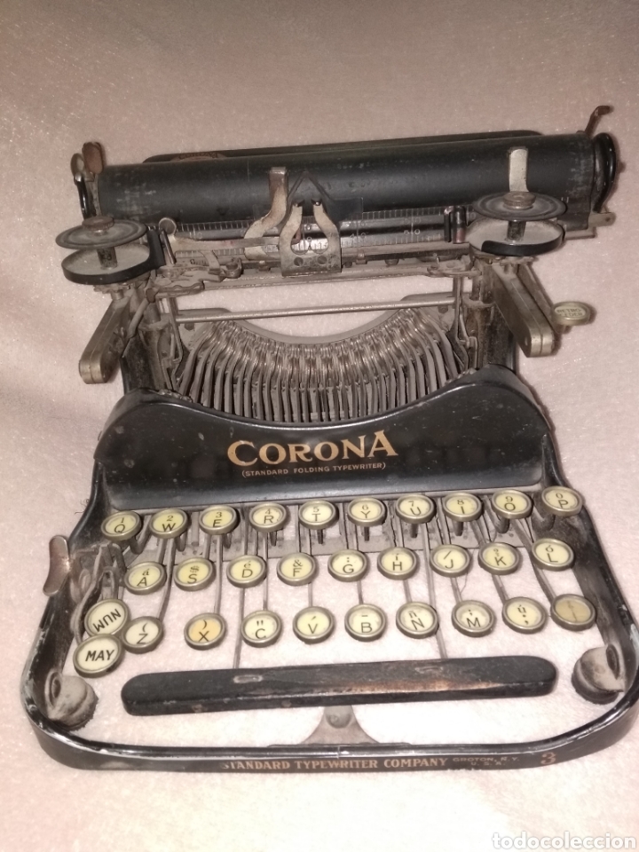 Antig&uuml;edades: Corona plegable - Foto 1