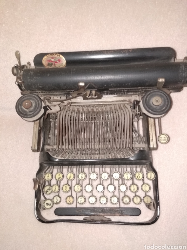 Antig&uuml;edades: Corona plegable - Foto 2