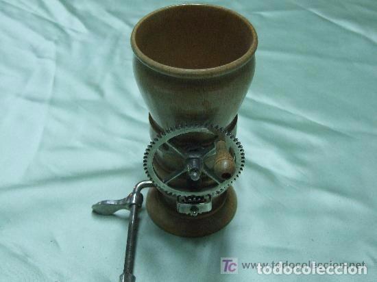 Antig&uuml;edades: MAQUINA DE LIAR CIGARRILLOS - Foto 3