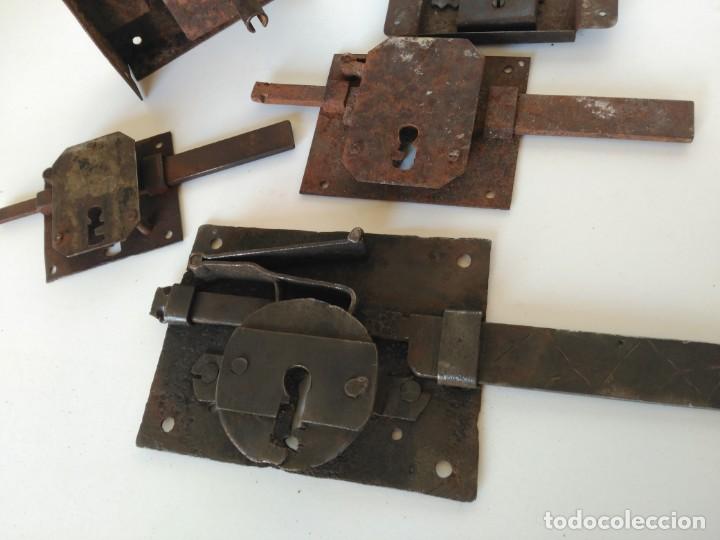 Antig&uuml;edades: Lote de antiguas cerraduras - Foto 4