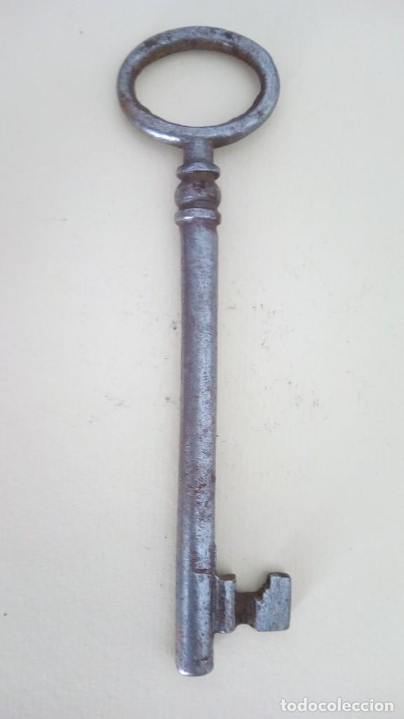 Antig&uuml;edades: LLAVE ANTIGUA HIERRO 11,30 CM - Foto 1