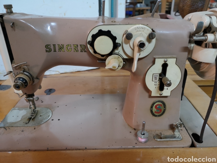 Antig&uuml;edades: MAQUINA DE COSER SINGER MANUAL, CON SU PIE. - Foto 3