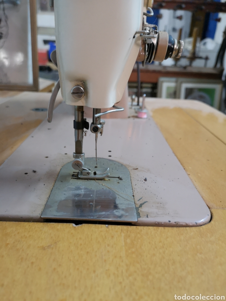 Antig&uuml;edades: MAQUINA DE COSER SINGER MANUAL, CON SU PIE. - Foto 7