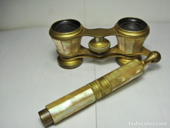 Antig&uuml;edades: Binoculares de teatro &bull; N&aacute;car y bronce &bull; Mango extensible &bull; Francia, ca. 1880 - Foto 4