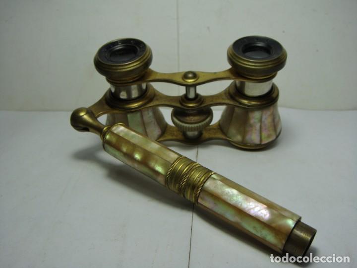 Antig&uuml;edades: Binoculares de teatro &bull; N&aacute;car y bronce &bull; Mango extensible &bull; Francia, ca. 1880 - Foto 1