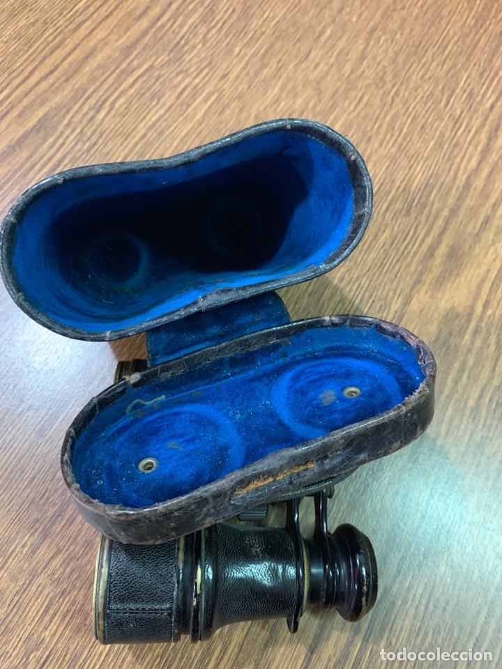 Antig&uuml;edades: Antiguos prism&aacute;ticos con su funda de piel - Foto 3