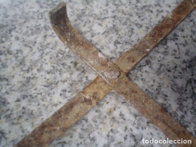Antig&uuml;edades: lote de 2 reja en hierro forjado - Foto 2