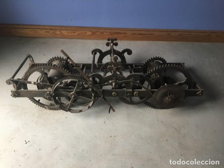 Antig&uuml;edades: MECANISMO DE RELOJ DE TORRE - Foto 2