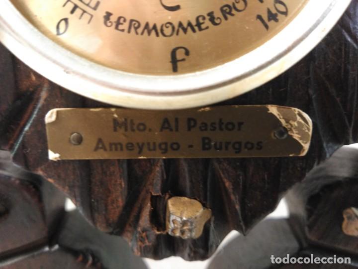 Antig&uuml;edades: TERMOMETRO EN BASE DE MADERA - Foto 11
