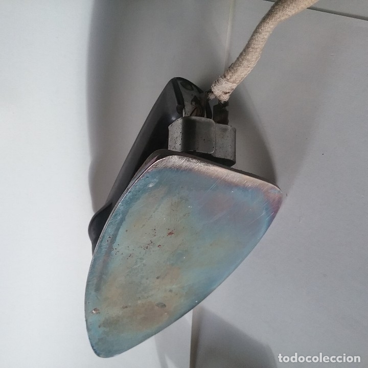 Antig&uuml;edades: PLANCHA ANTIGUA HIERRO CON SOPORTE - Foto 5