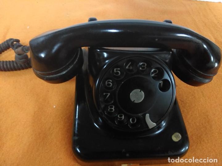 Tel&eacute;fonos: Tel&eacute;fono de mesa alem&aacute;n antiguo de baquelita - Foto 2