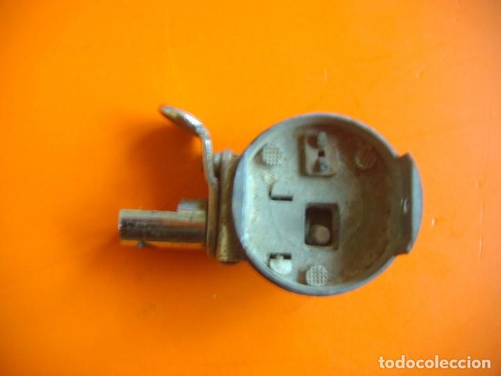 Antig&uuml;edades: SOPORTE PARA DINAMO BICICLETA - Foto 3