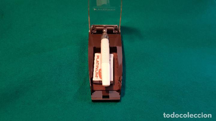 Antig&uuml;edades: MAQUINILLA GILLETTE SLIM-TWIST - Foto 1