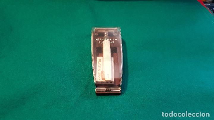 Antig&uuml;edades: MAQUINILLA GILLETTE SLIM-TWIST - Foto 2