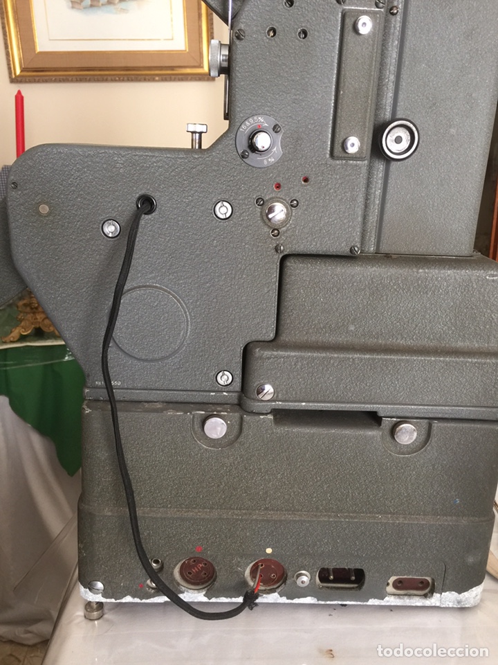 Antig&uuml;edades: Proyector cine 16mm, 9,5mm y 8mm sonoro - Foto 5