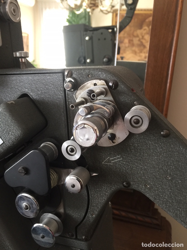 Antig&uuml;edades: Proyector cine 16mm, 9,5mm y 8mm sonoro - Foto 8