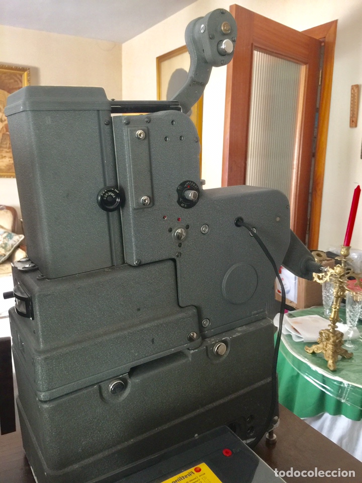 Antig&uuml;edades: Proyector cine 16mm, 9,5mm y 8mm sonoro - Foto 10