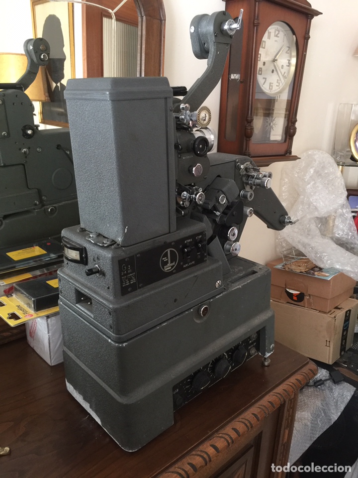 Antig&uuml;edades: Proyector cine 16mm, 9,5mm y 8mm sonoro - Foto 11