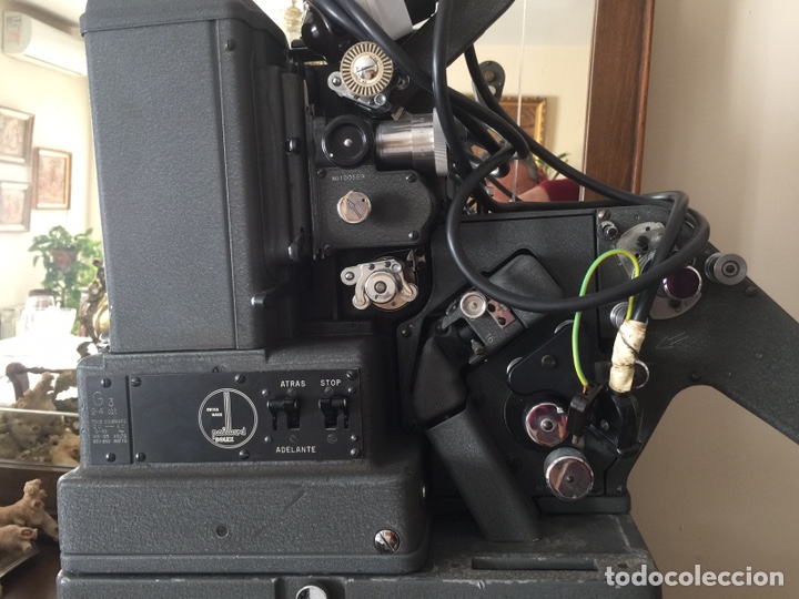 Antig&uuml;edades: Proyector cine 16mm, 9,5mm y 8mm sonoro - Foto 12